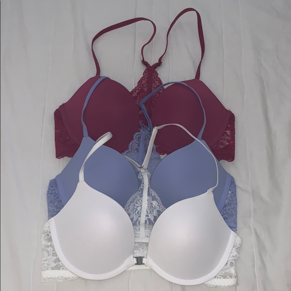 NWOT Gilly Hicks Push-Up Bra Set of 3